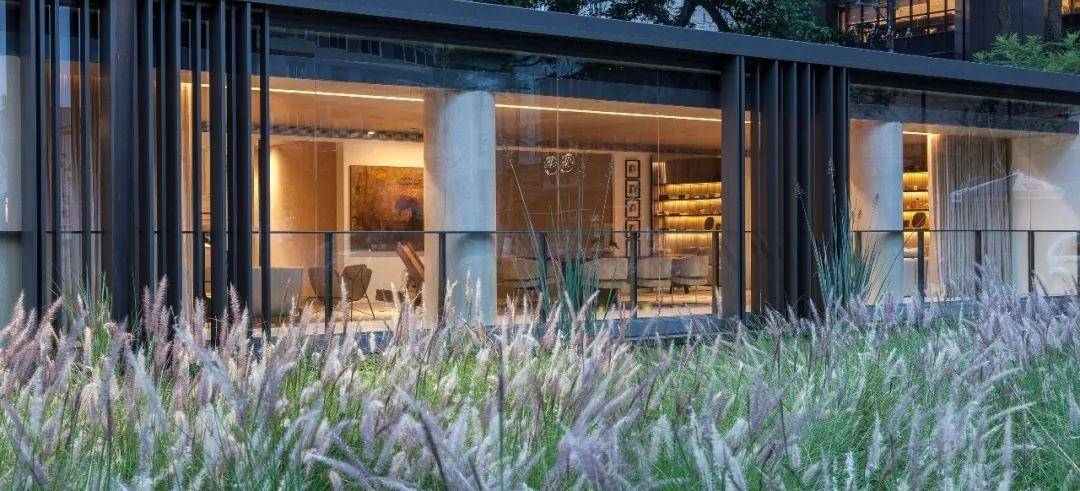 Arthur Casas Studio--一梯两户的平层公寓楼样板房公开-51