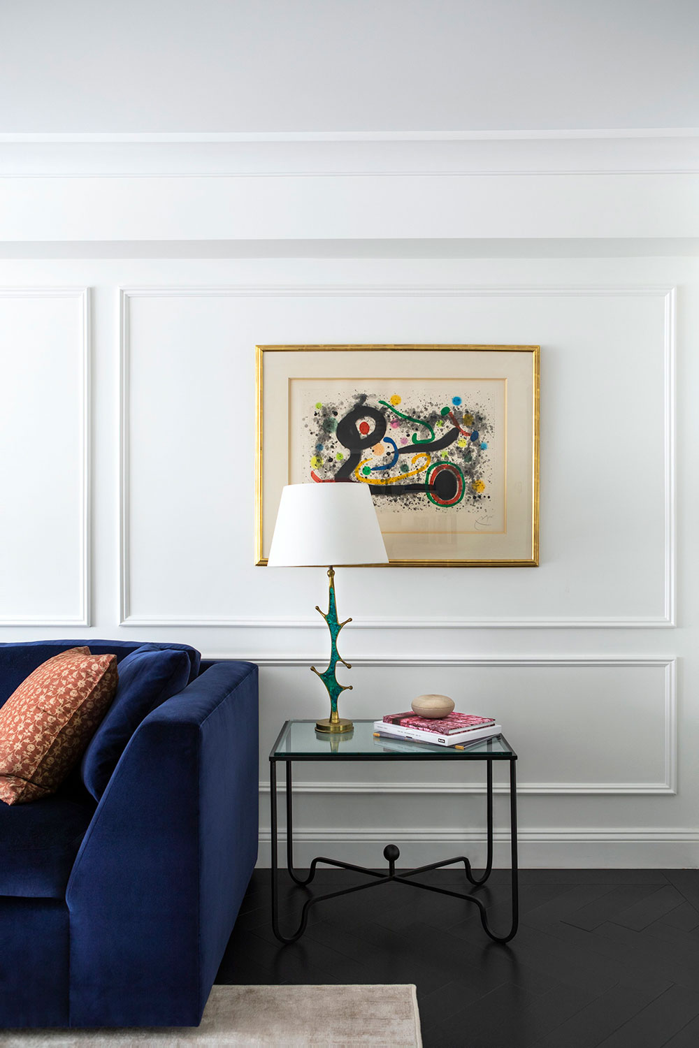 纽约明亮黑白公寓的彩色魅力-6