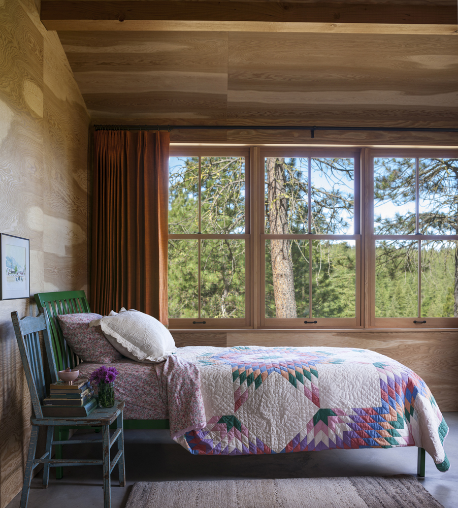Cabins in Eastern Washington | Swivel Interiors-30