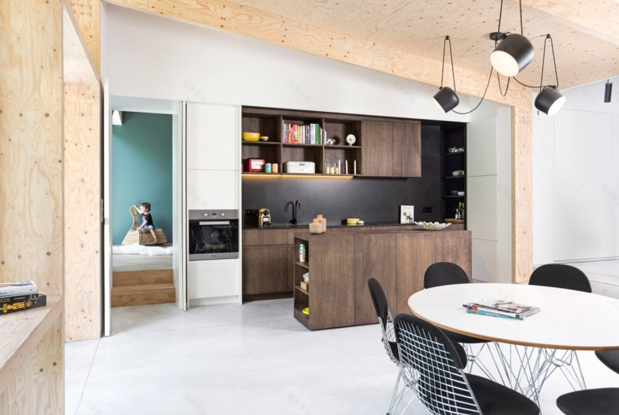 比利时:将家居装饰成木质的花园房间-20