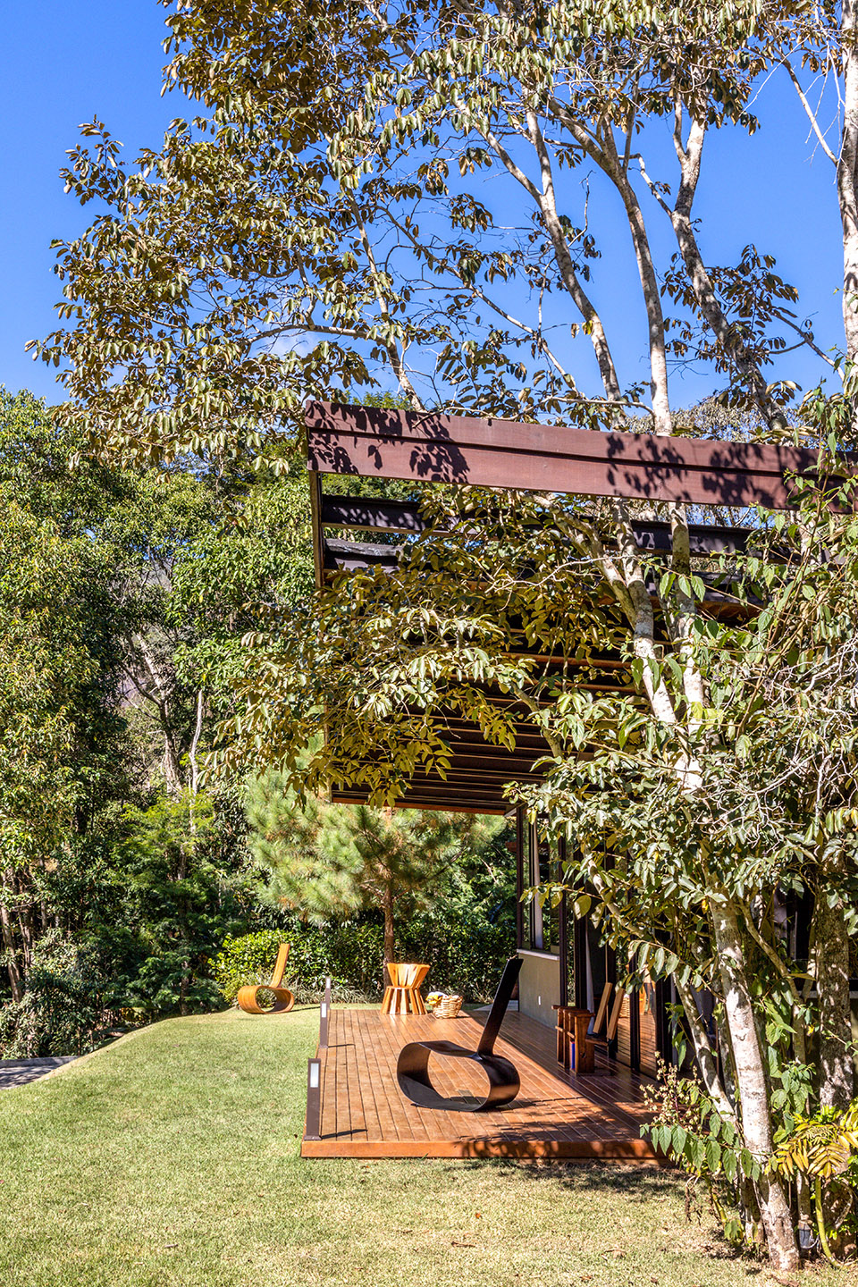 Videiras山谷中的住宅，巴西 / Rodrigo Simão Arquitetura-95