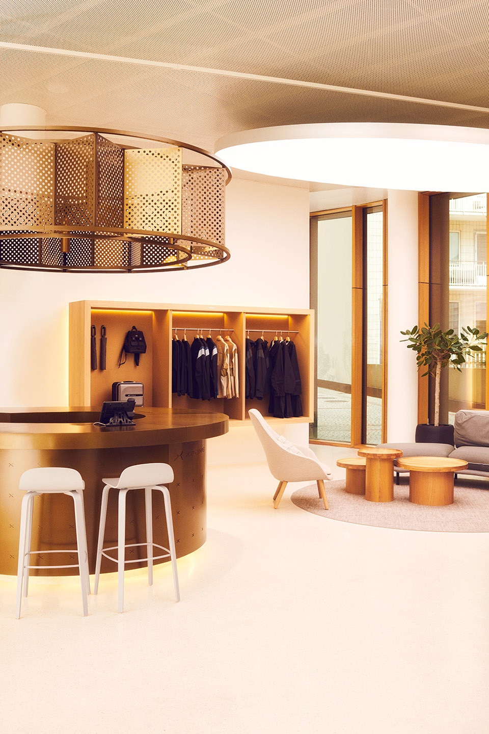 小鹏汽车哥本哈根店,荷兰 HofmanDujardin 设计,独特展厅体验-11