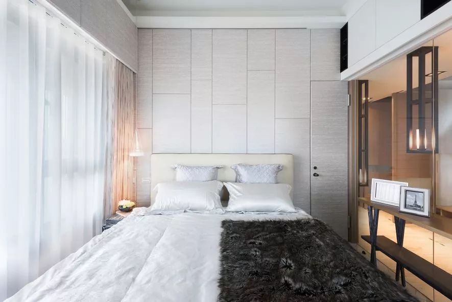 巧妙利用大理石和原木，小平米住宅也能住出大感觉！-22