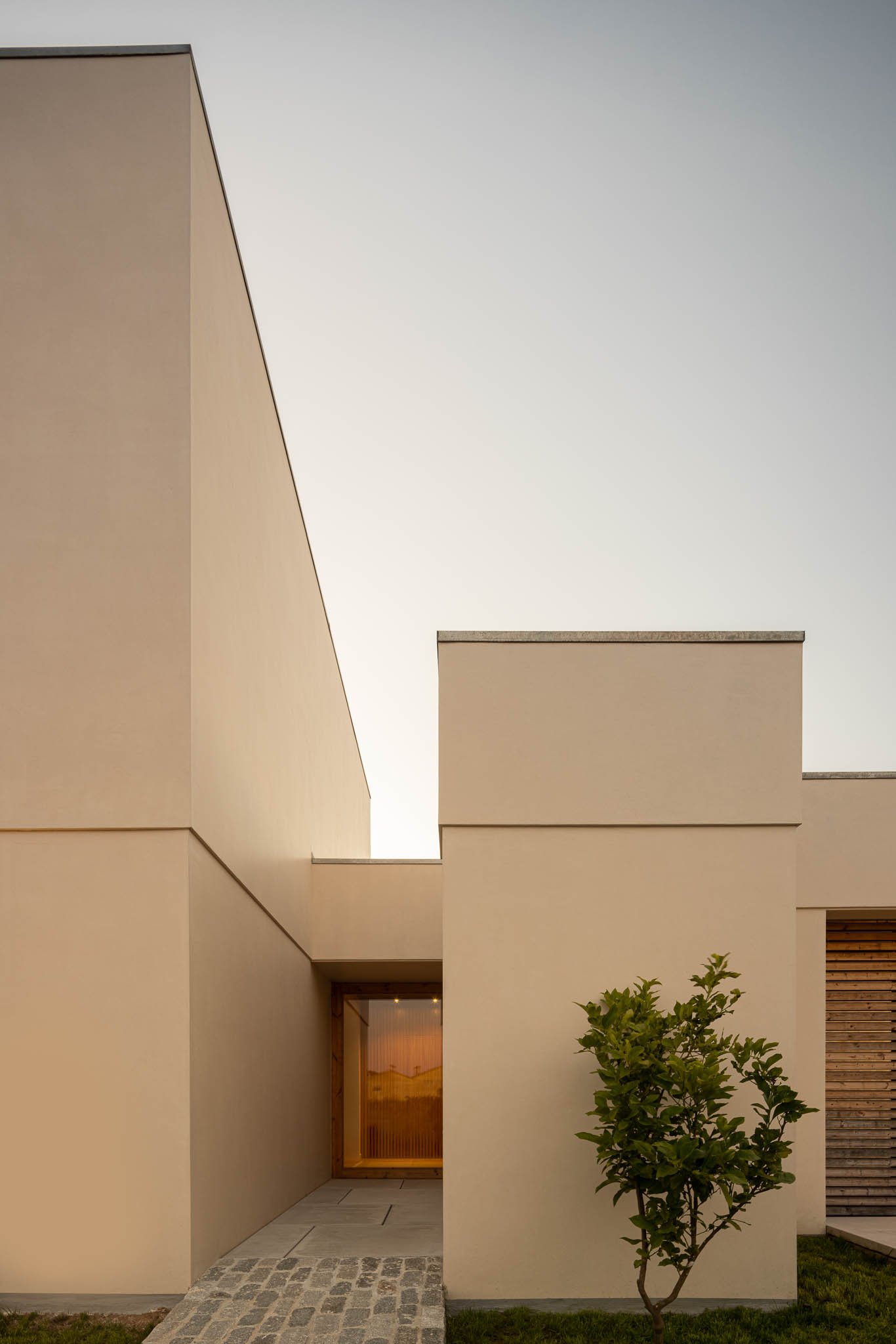 伊利亚沃之家丨葡萄牙丨M2.senos arquitectos-106