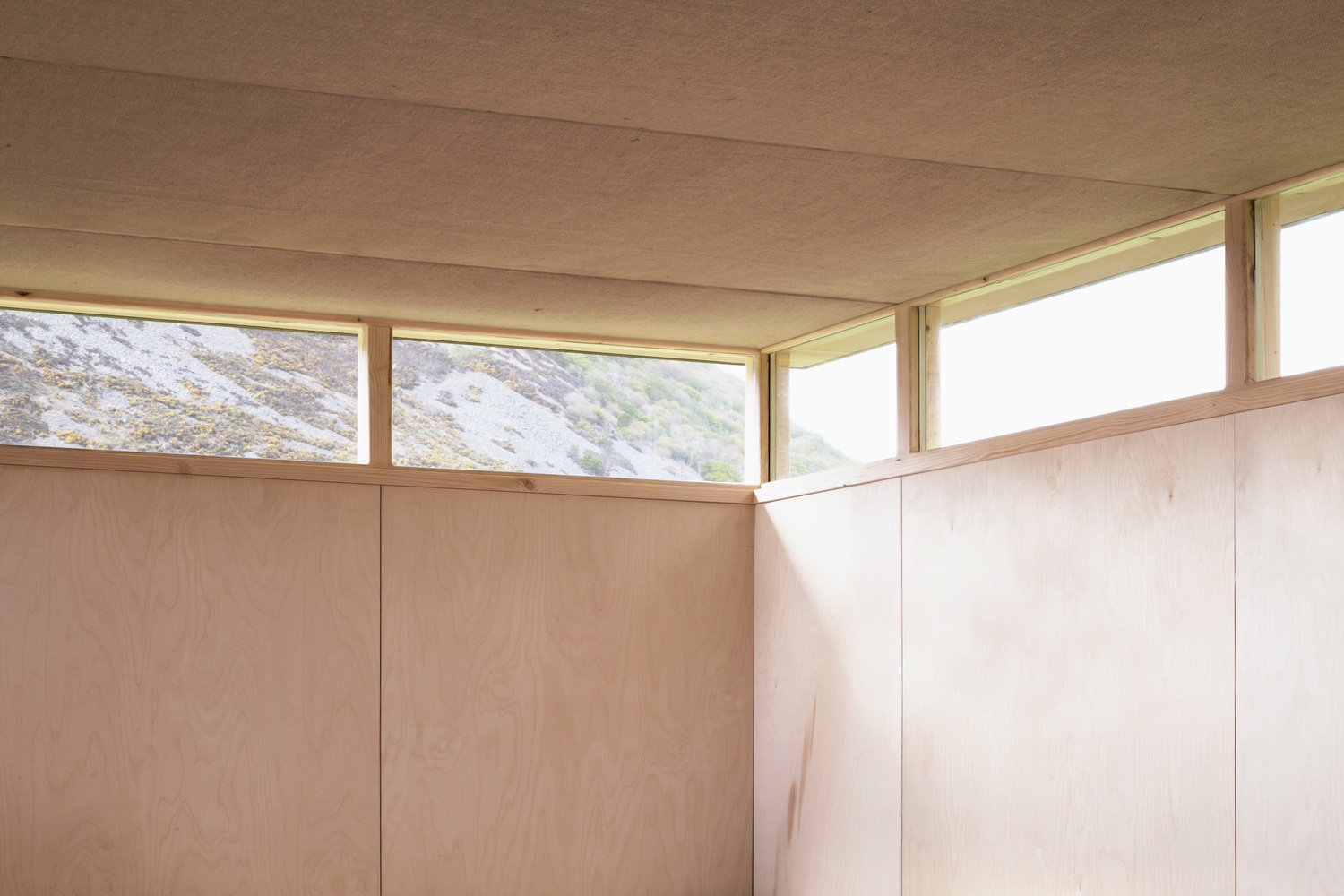 Slate Cabin  TRIAS Studio-49