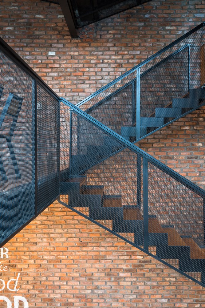 越南 Vinh 市海鲜餐厅 Crabsark & Crawfish-18