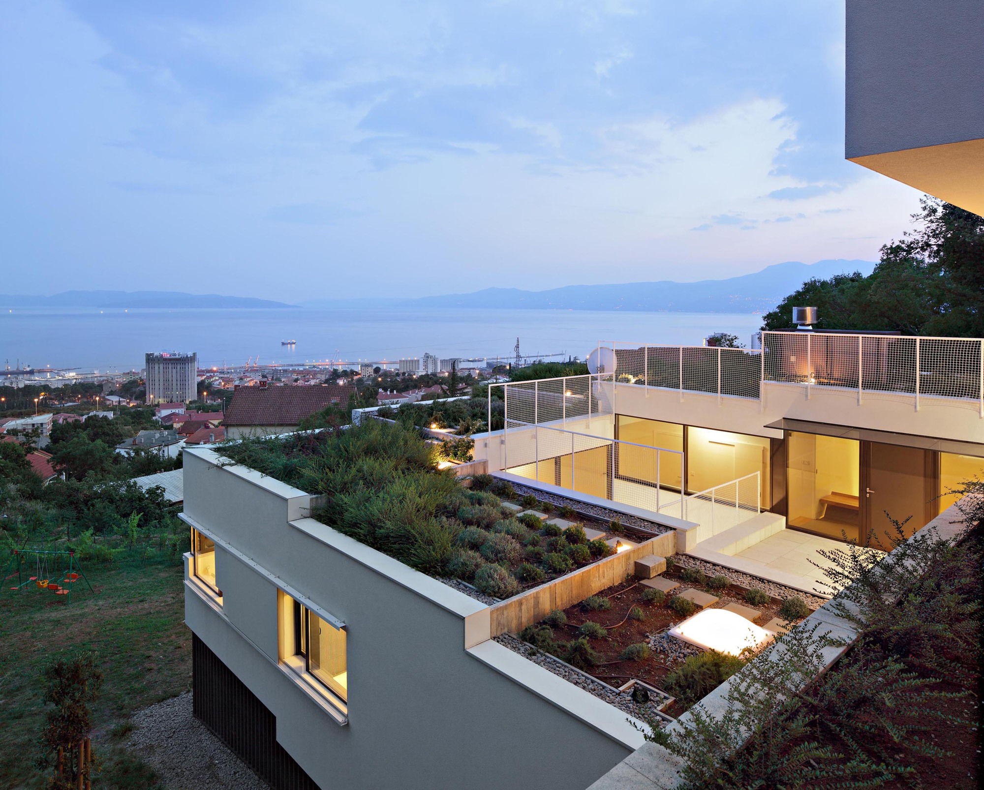 克罗地亚别墅 | 螺旋上升的家庭生活空间-17