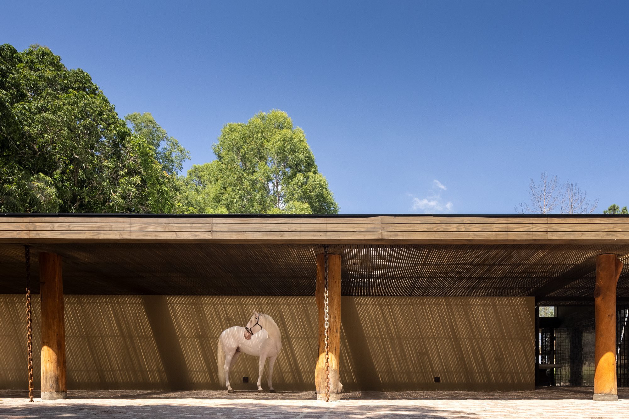 Coudelaria 休闲区与客房设计丨巴西丨Studio Arthur Casas-41