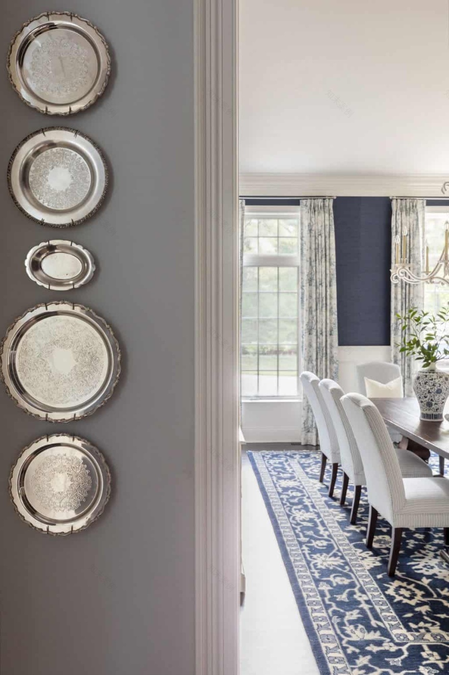 Take a tour of an Illinois dream home with bright and airy living spaces-19