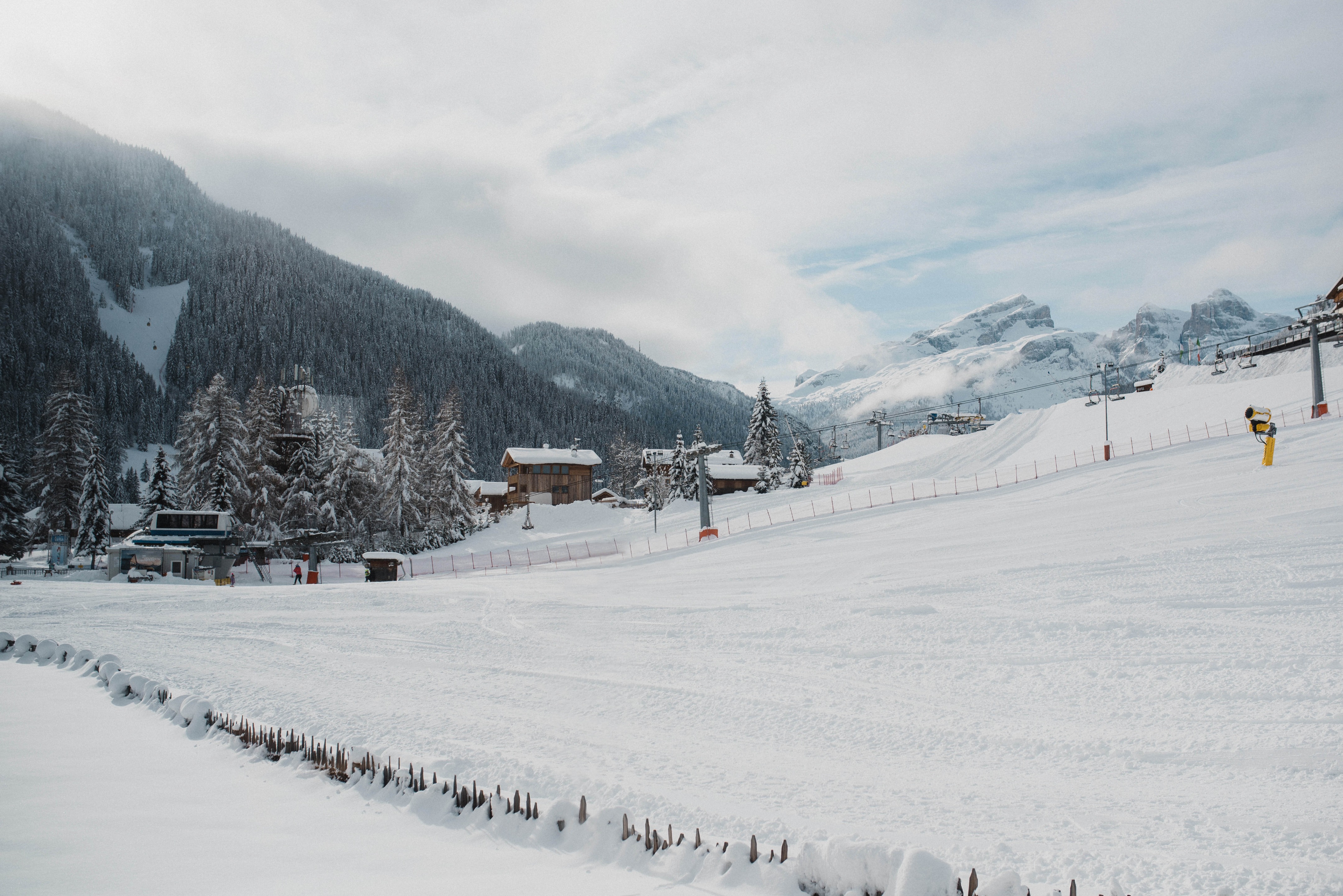 融合传统与当代的阿尔卑斯山间别墅 · Lari· Lodge丨意大利-57