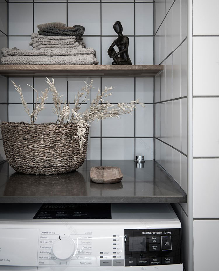 时尚阁楼公寓,原办公室变身温馨家居-19