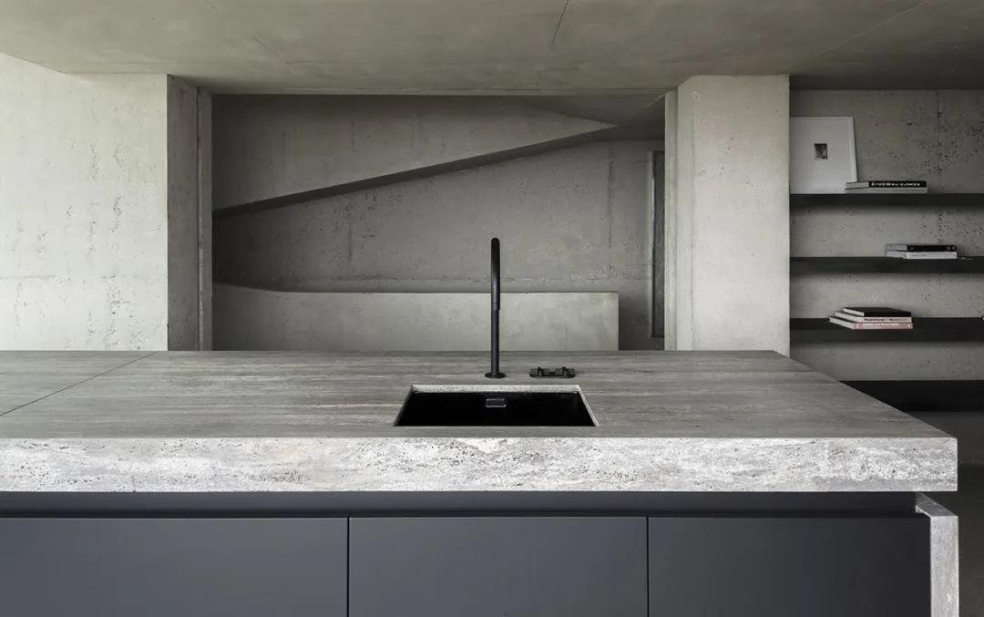 顶层公寓女子丨Glenn Sestig-5