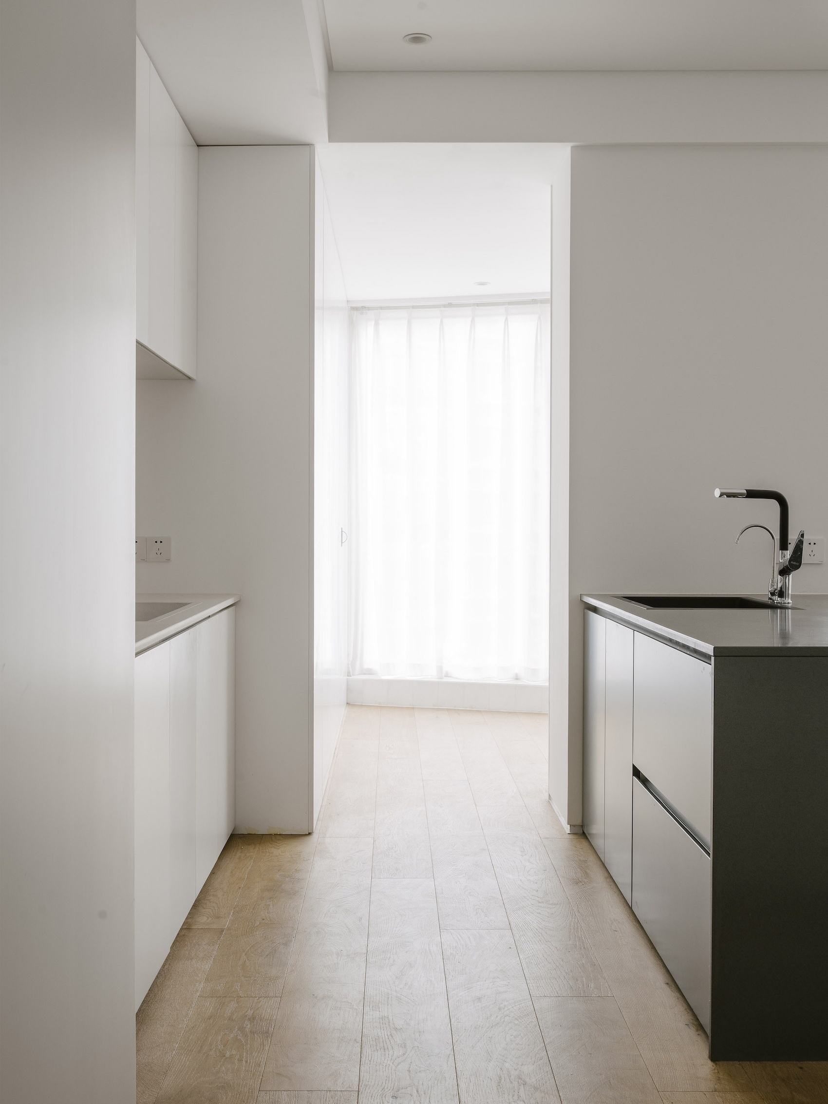 93㎡纯白极简小空间-8