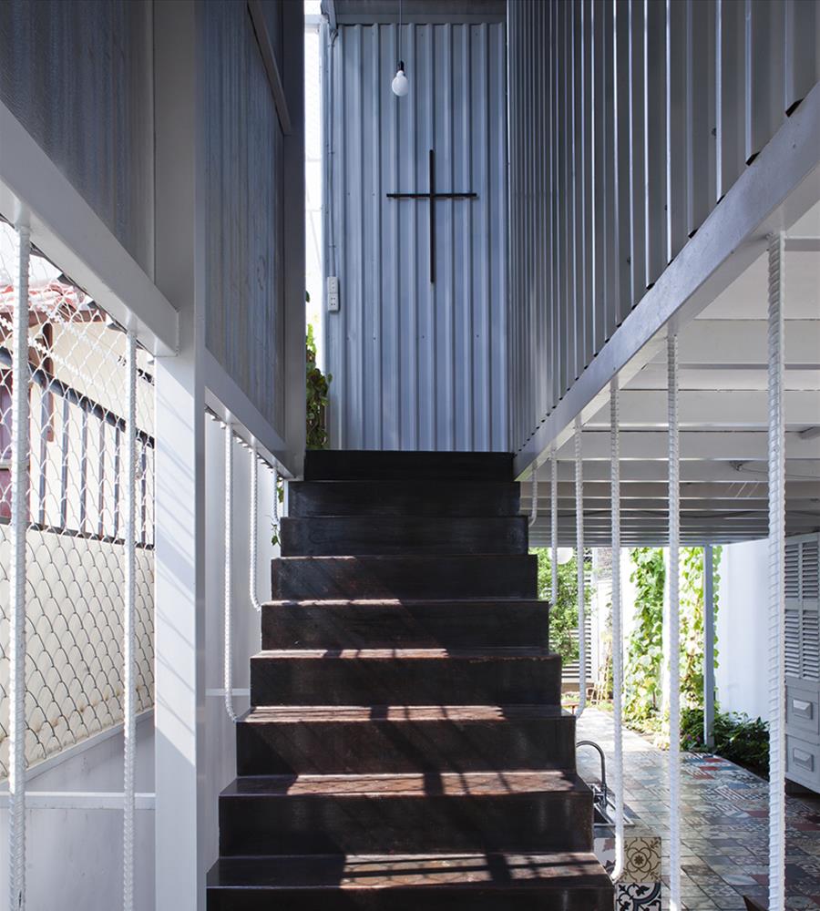 越南钢制住宅 | 绿色环保与极简主义的完美结合-10