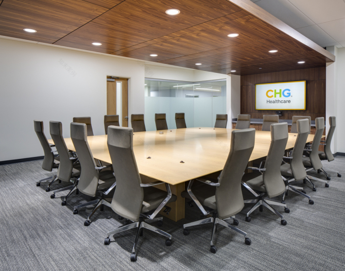 以人为本,寓工作于生活——CHG Healthcare Services 总部室内设计-18