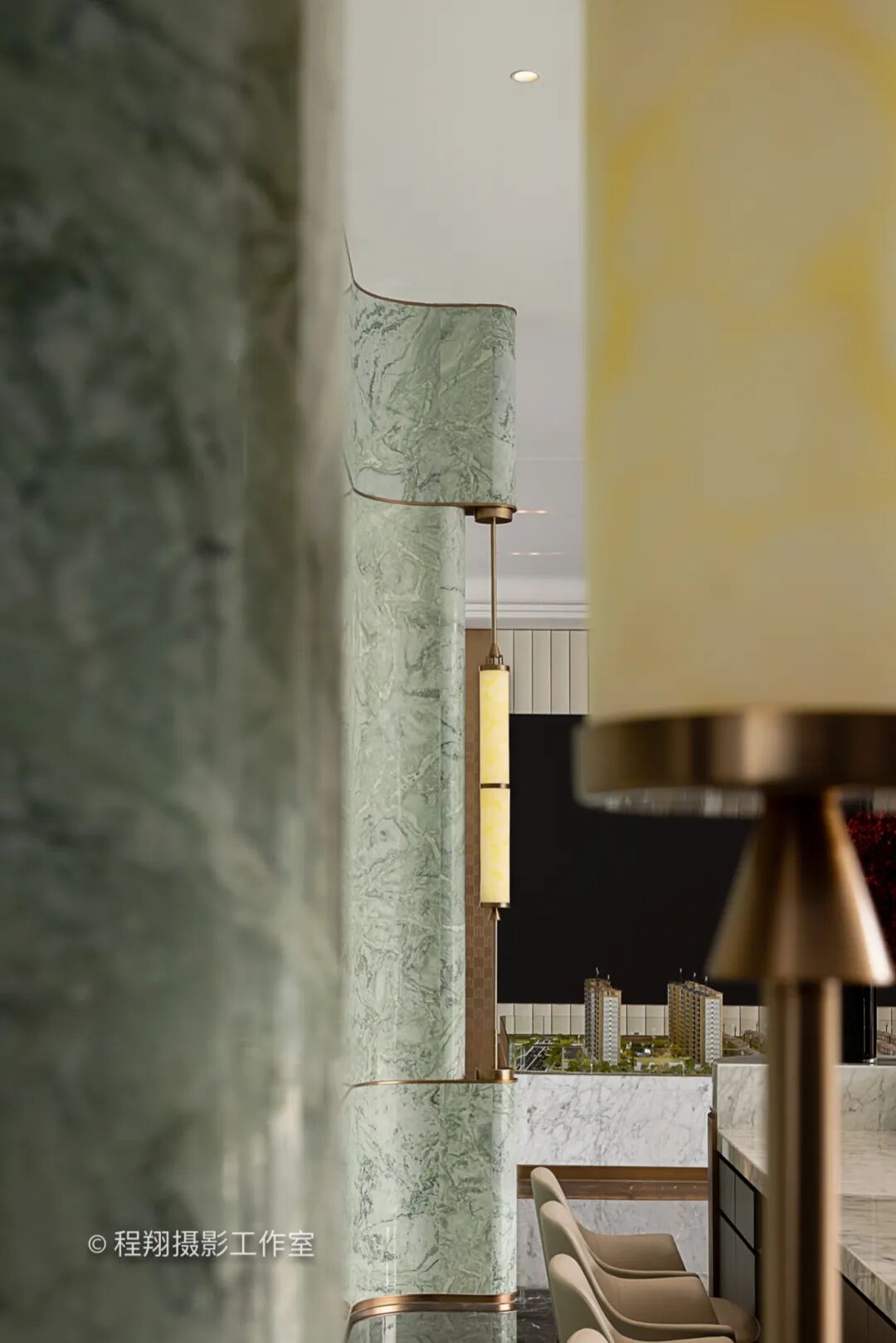 只此青绿，不负春光｜滨江·上品售楼处实景拍摄案例分享-18