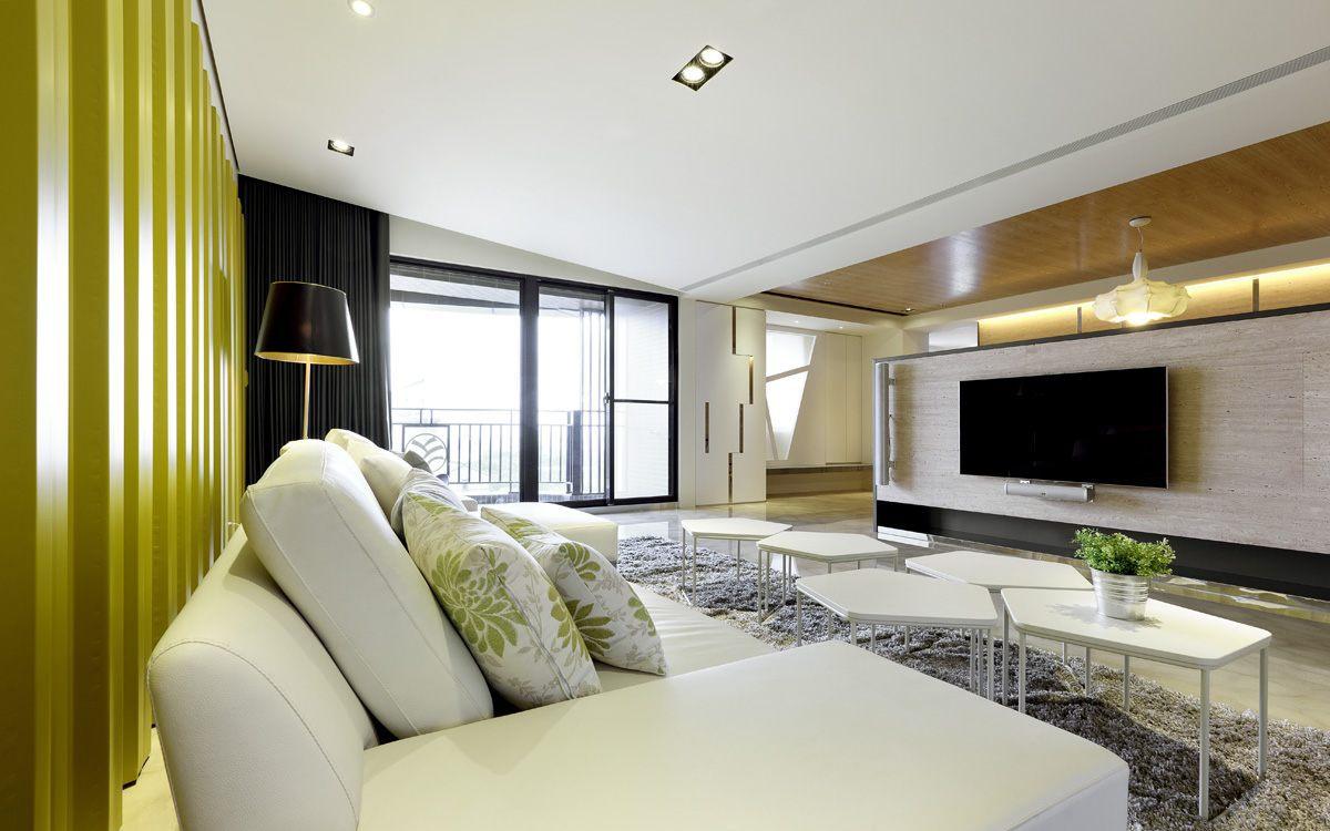 公园绿意中的亮彩活力空间-2