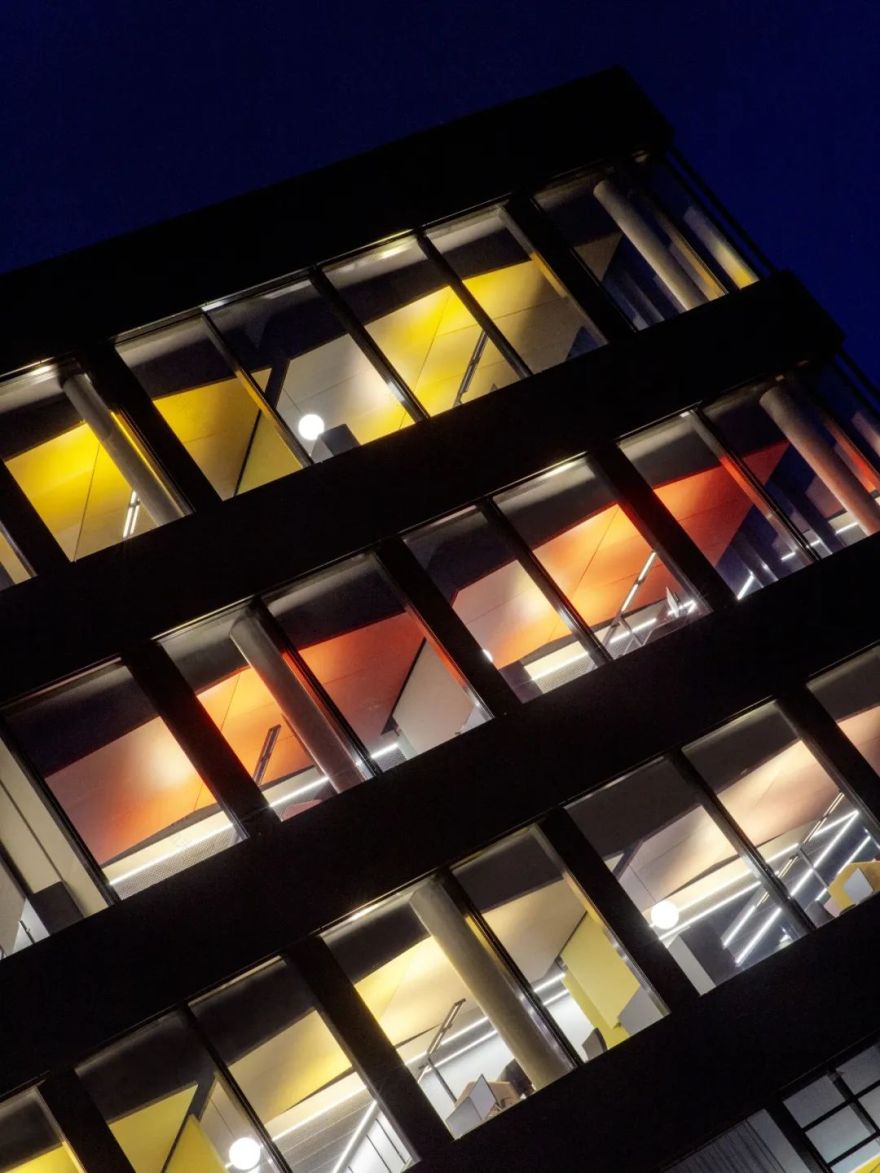 彩绘施瓦本文化,打造现代办公空间-62