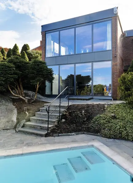 瑞典湖边现代别墅，诠释极致生活品味-15