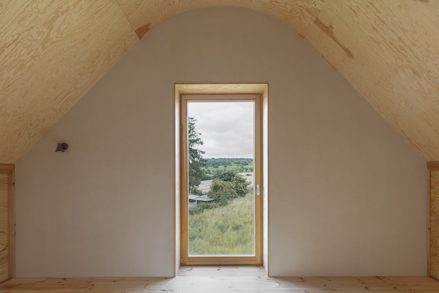 卡尔斯泰因河畔的绿色乡愁 · Casa De Mi Luna-15