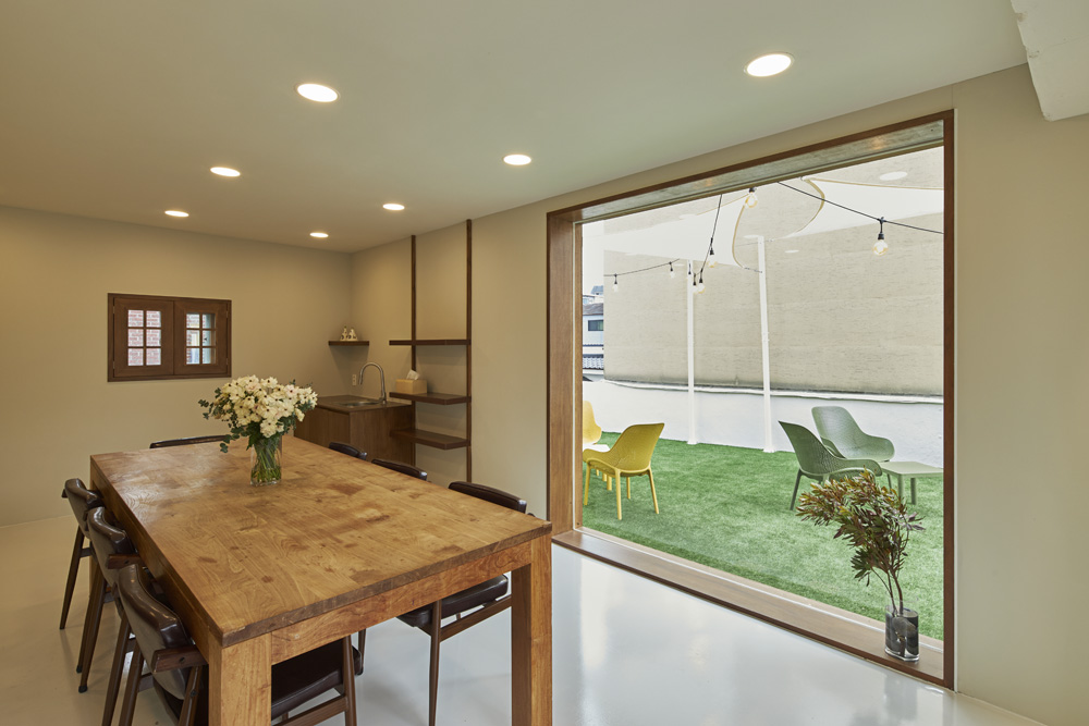 现代简约 39 平咖啡厅室内设计案例-15