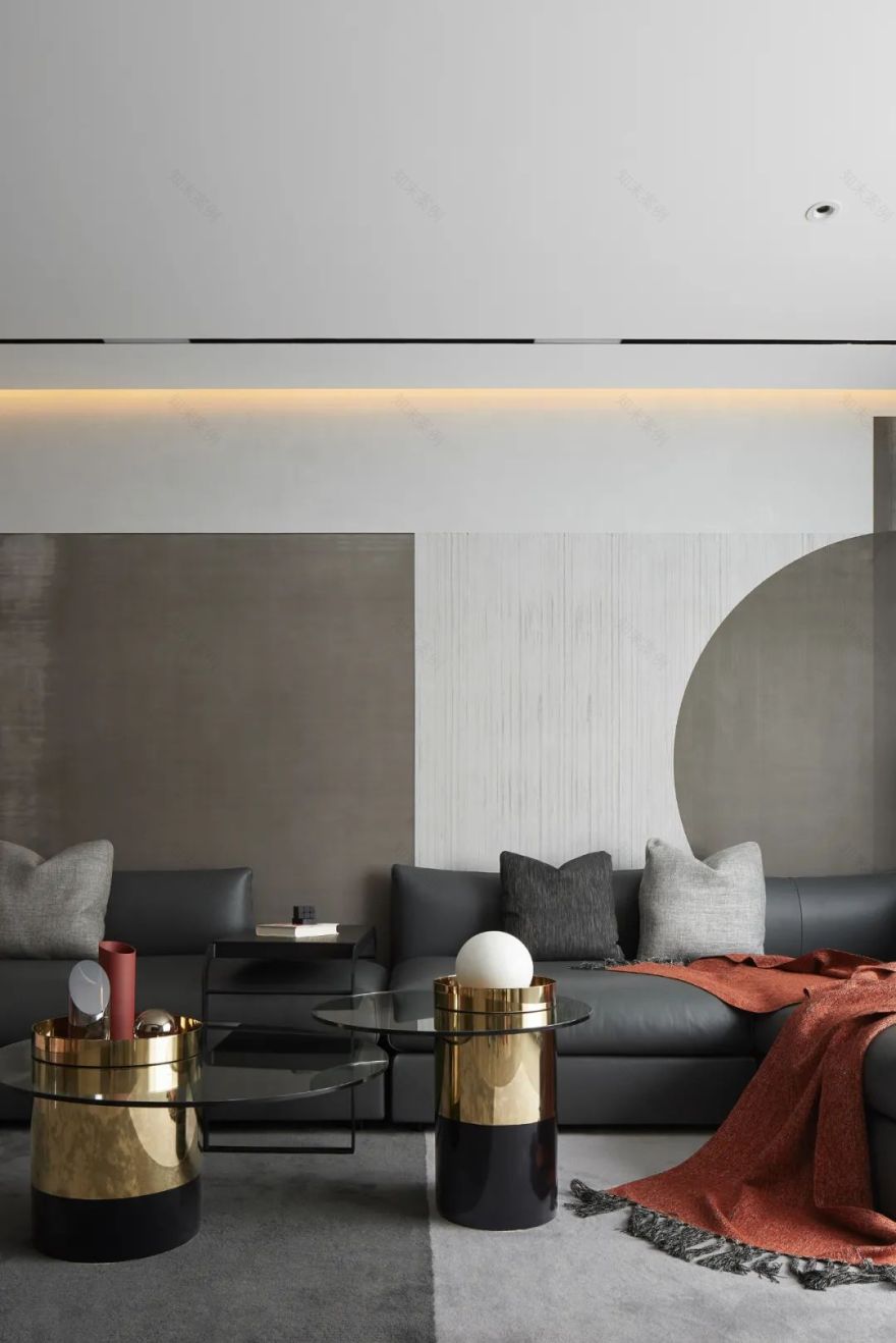 圣日尔曼大道的极简浪漫 | 黑白灰++ 铁锈红的家-39