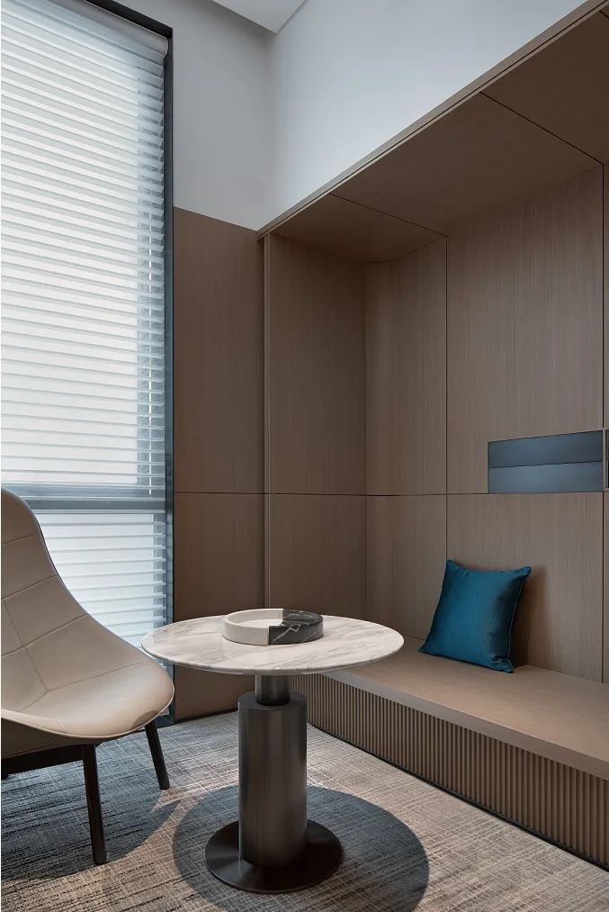 金地·39 峯销售中心 | 星云流动的现代空间-31