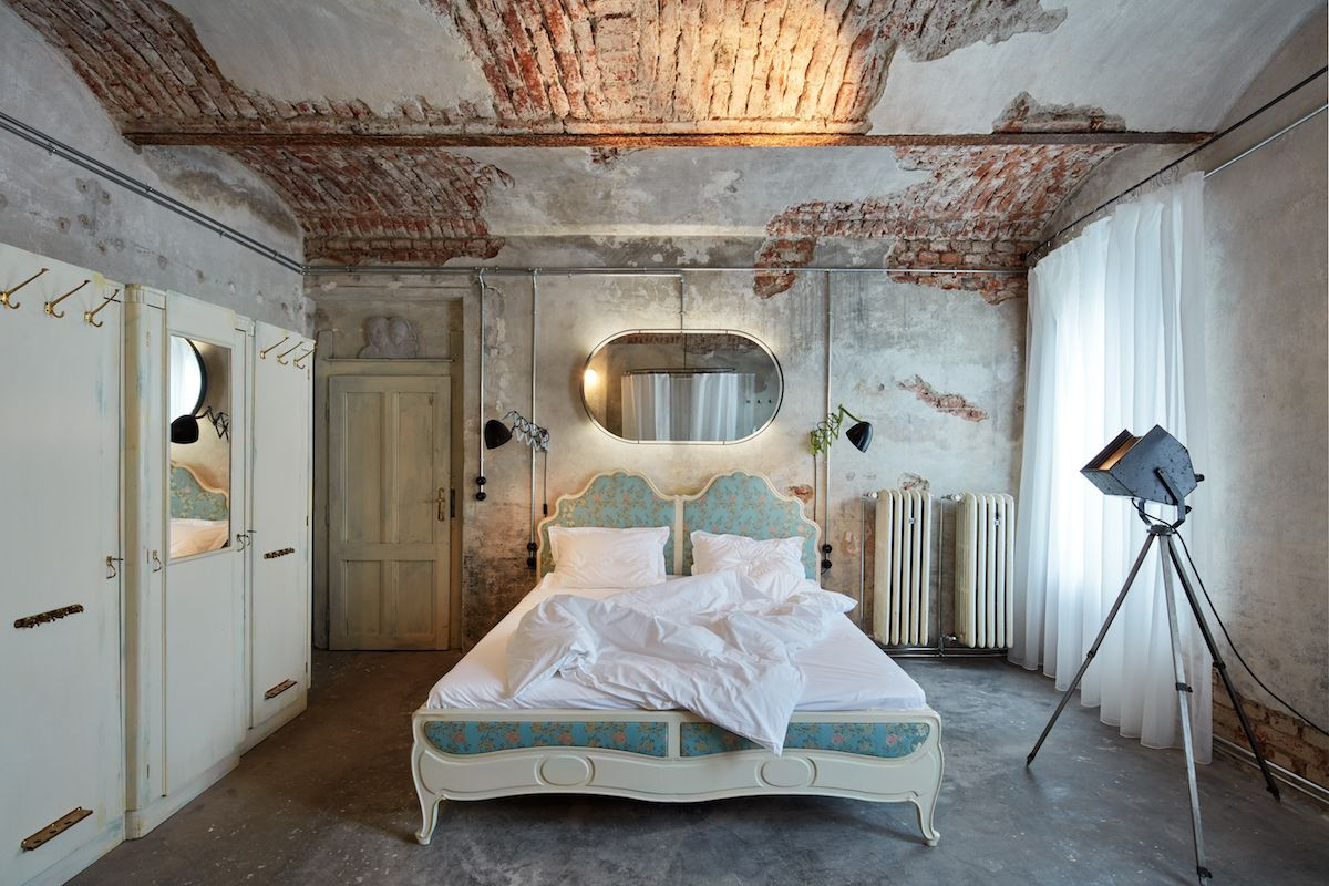 老城区公寓底层诗歌工作室室内设计丨捷克丨collcoll-43