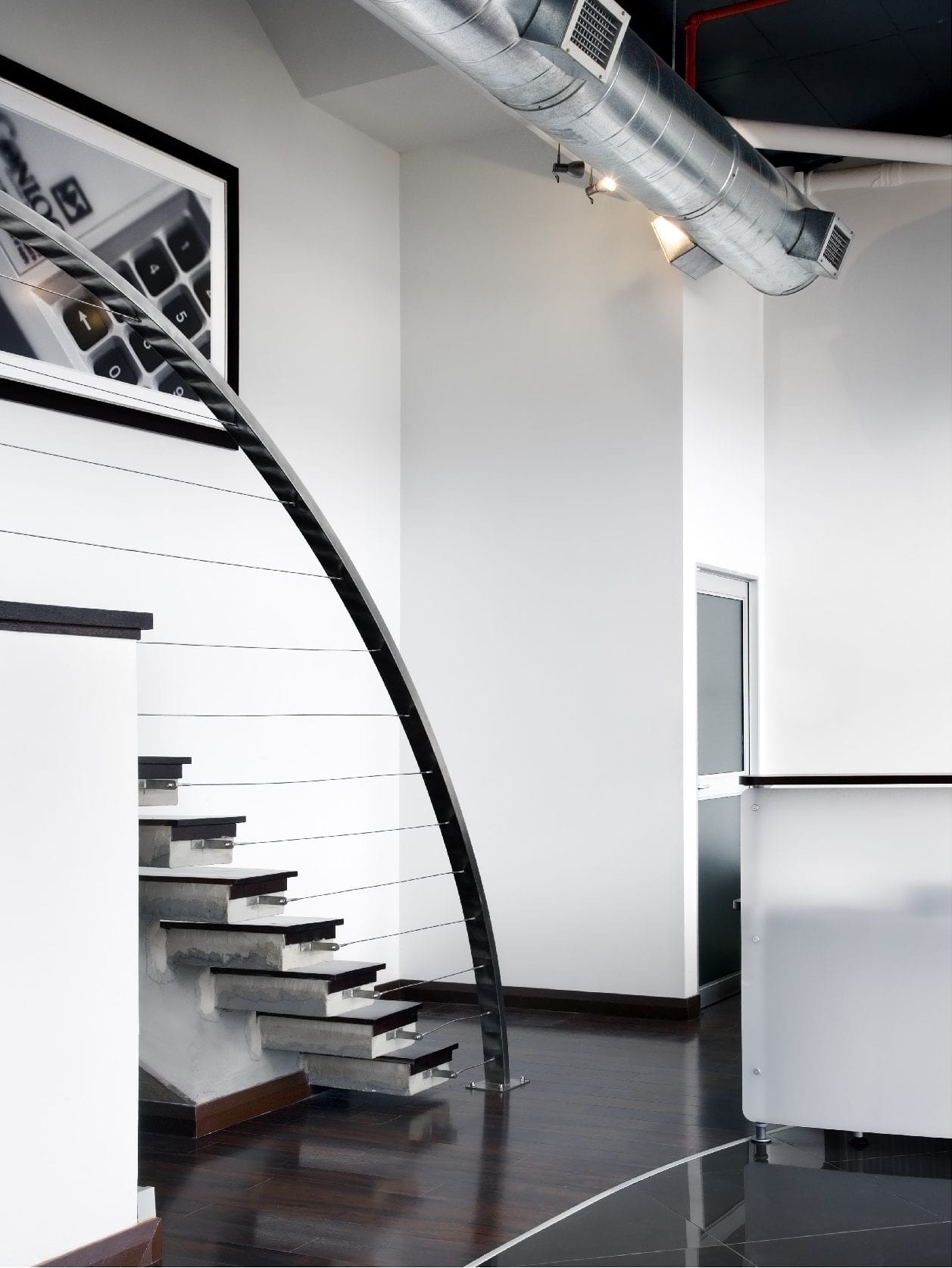 SARS 银行大楼,展现结构与设计的完美结合-8