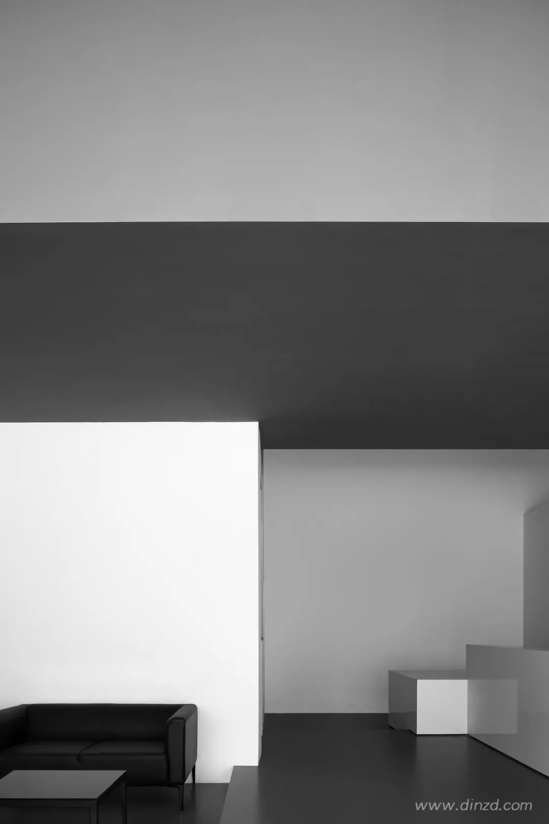 叛逆者 JYC 服饰办公空间 | 几何美学与功能性的完美融合-30