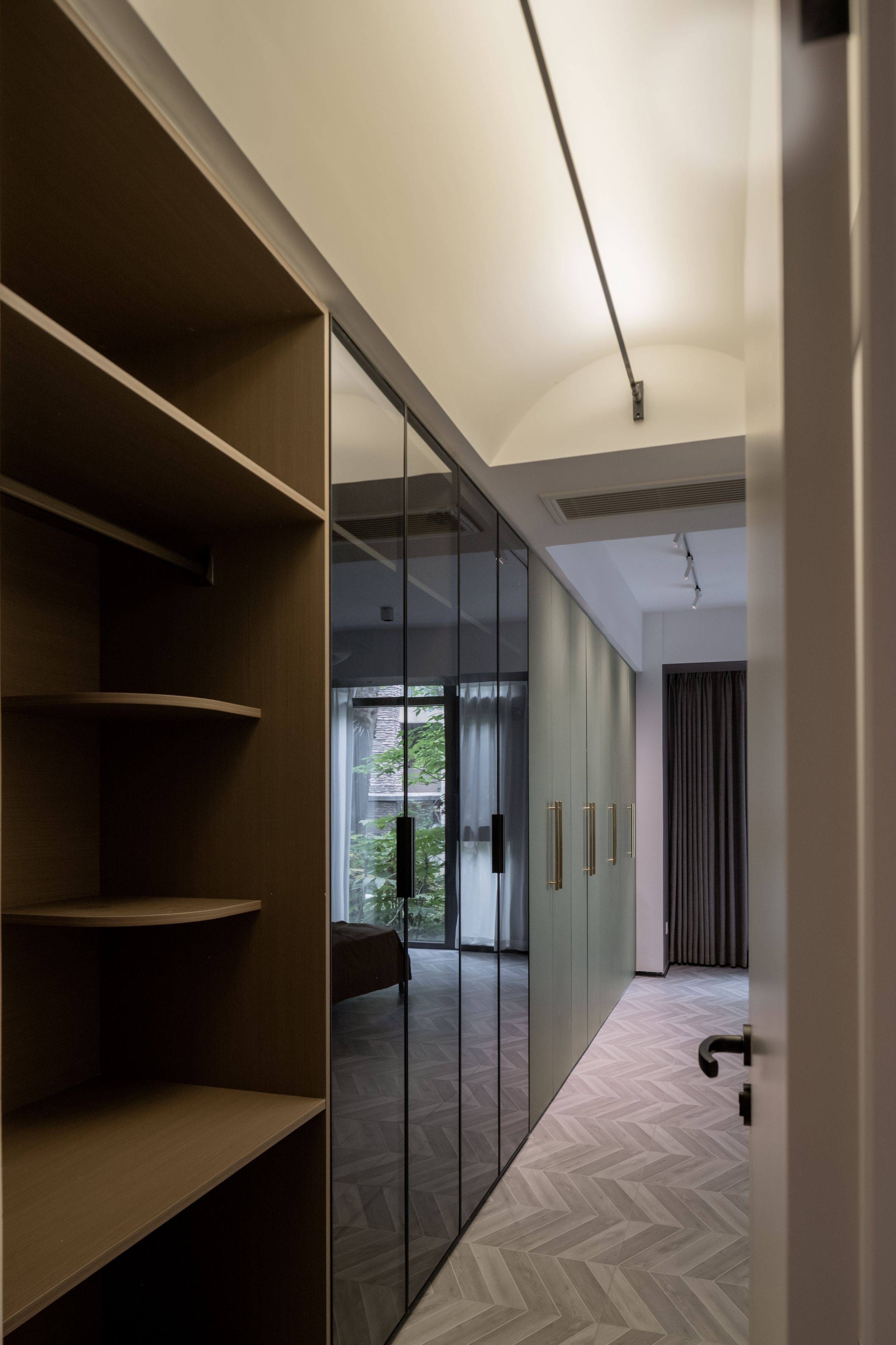 初一 | 爆改200㎡跃层，让空间重生-17