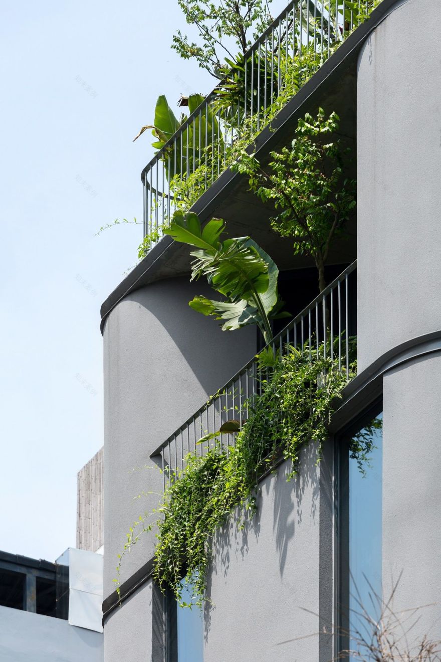 简约宁静的都市绿洲 | AHL Architects 打造 LLO 办公楼-15