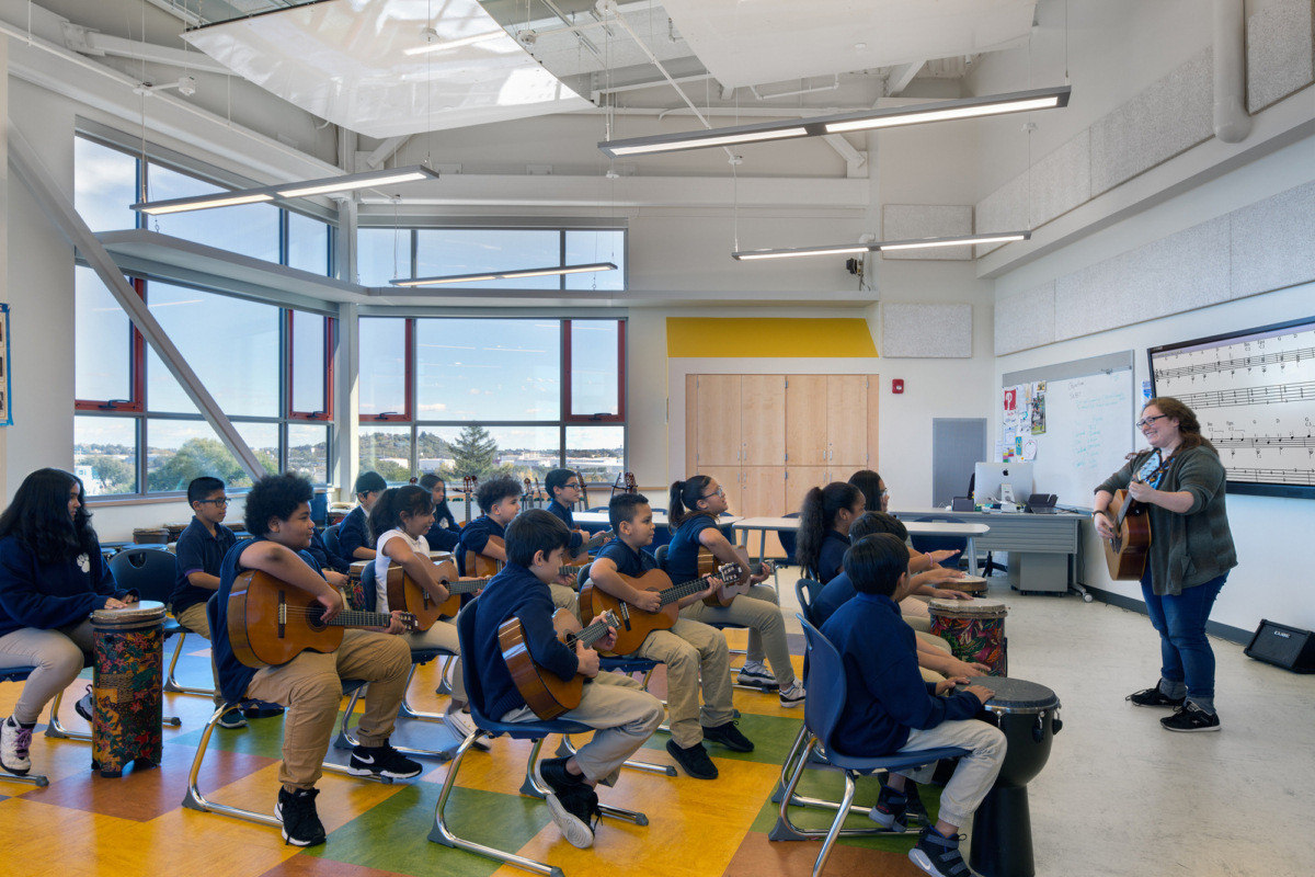 克拉克大街中学-13