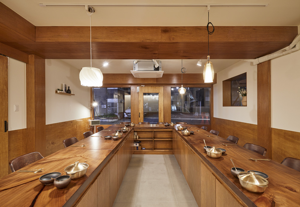 17 坪极简熊主题餐厅，温馨原木风打造-4