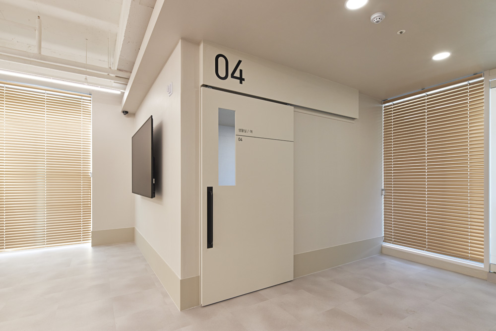 现代风格 120 平米甜品店设计案例-20