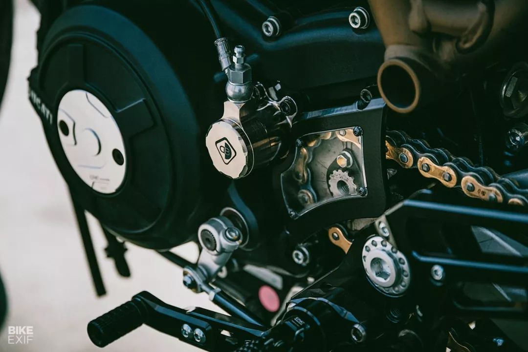 【机车党】在激情的岁月里,本该拥有一辆杜卡迪怪兽797-19