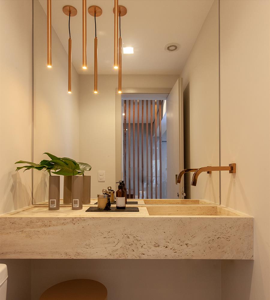 巴西 Arpoador 花园公寓,明亮木质打造女性居住空间-3