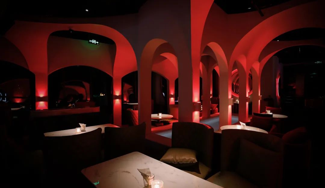 圣洁的韵律｜隐秘绽放的水边酒吧-25