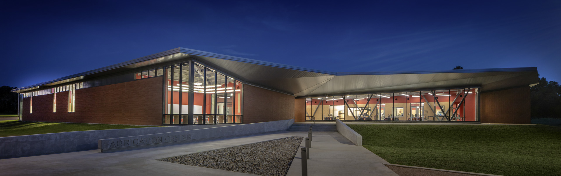 Prairie View A&M University Fabrication Center / Kirksey Architecture-36