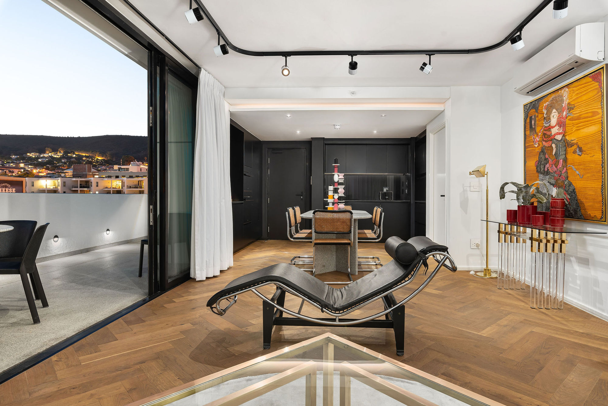 Tuynhuys Apartment Building / Robert Silke & Partners-33