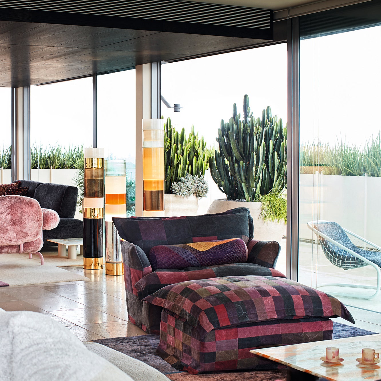 西班牙风情 | 悉尼豪华顶层公寓的 Almodóvar 式设计-0