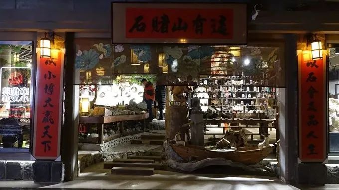 立体化购物中心设计新趋势——沉浸式的购物体验-26