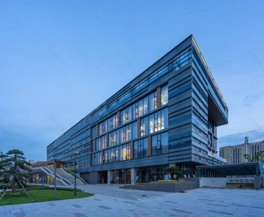 UDG联创设计丨宁波效实中学东部校区 建筑设计 丨中国浙江-8
