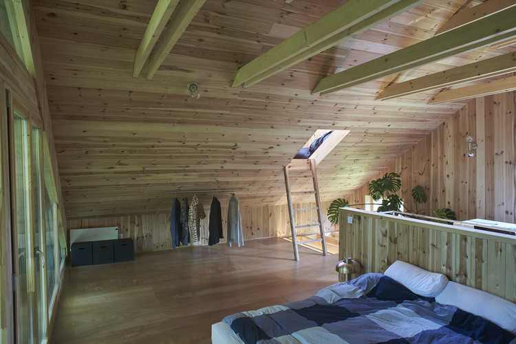 匈牙利木结构住宅,融入自然景观的设计之作-12