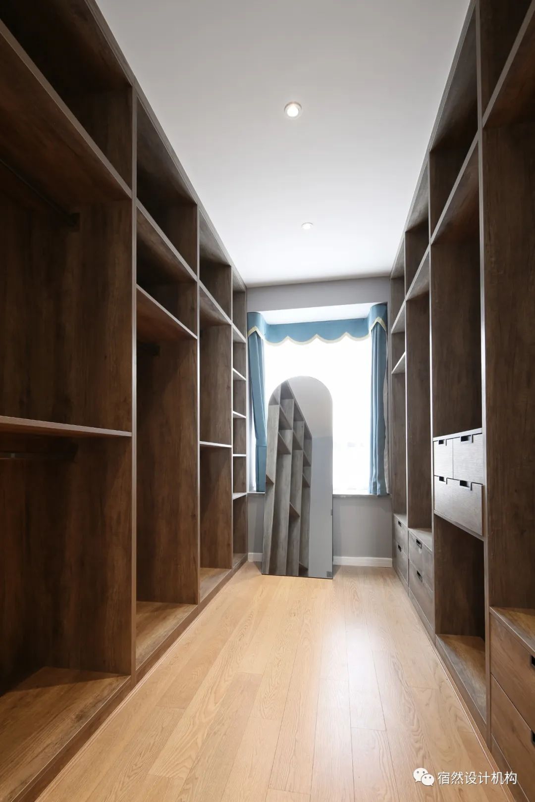 南昌 125㎡现代简约家居,黑白灰中融入绿色与橙色-88