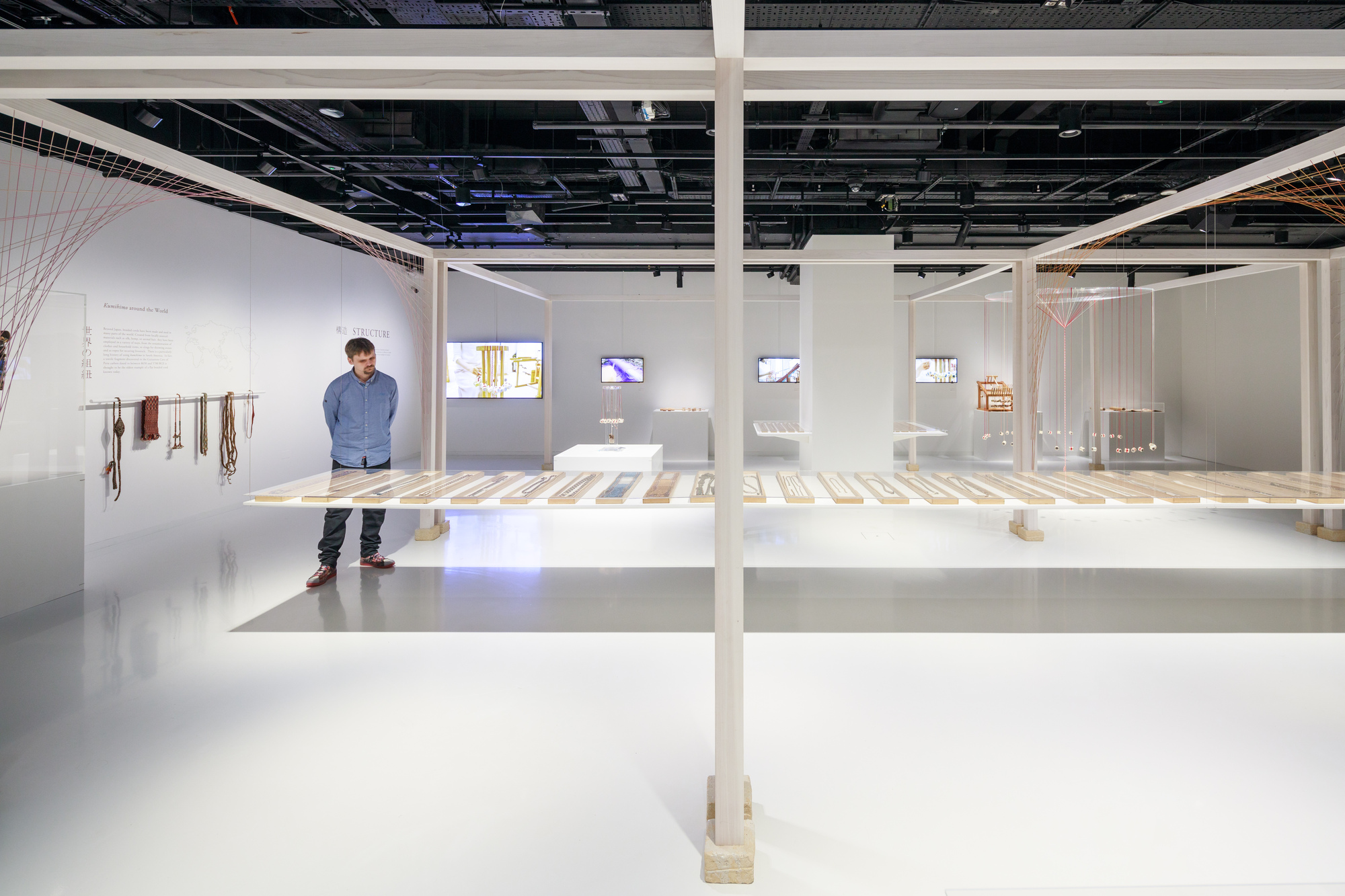 KUMIHIMO: Japanese Silk Braiding by DOMYO / Rei Mitsui Architects-21