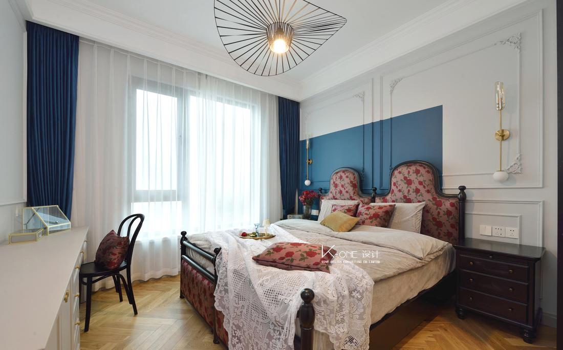 黄铜元素打造的雅致浪漫空间-7