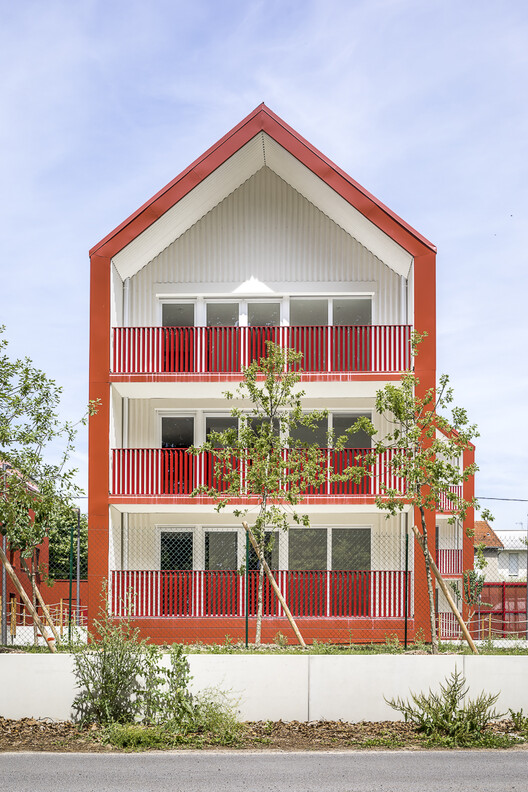 法国 Châlons-en-Champagne 市集体住宅"Les Aulnes"-19