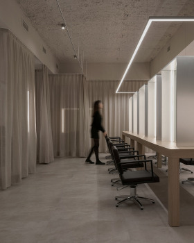 Carlos Pons美容沙龙丨西班牙蓬特韦德拉丨NAN Arquitectos