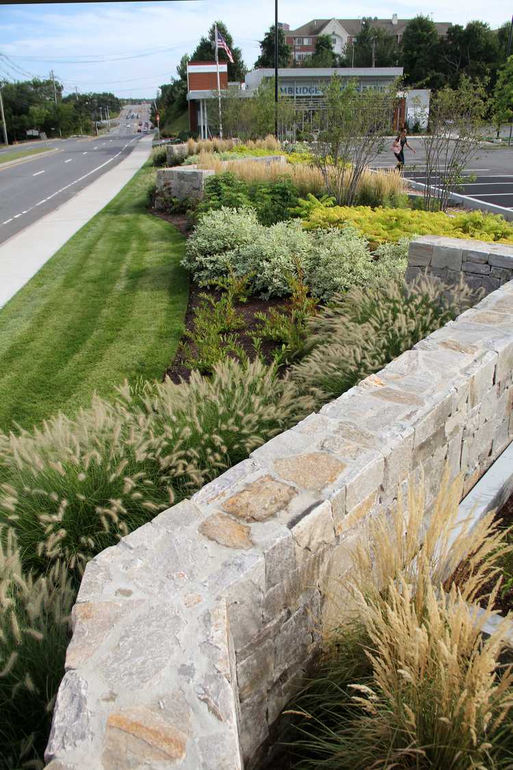 伯灵顿商业区活力零售开发设计丨意大利马萨丨Halvorson Design Partnership-13